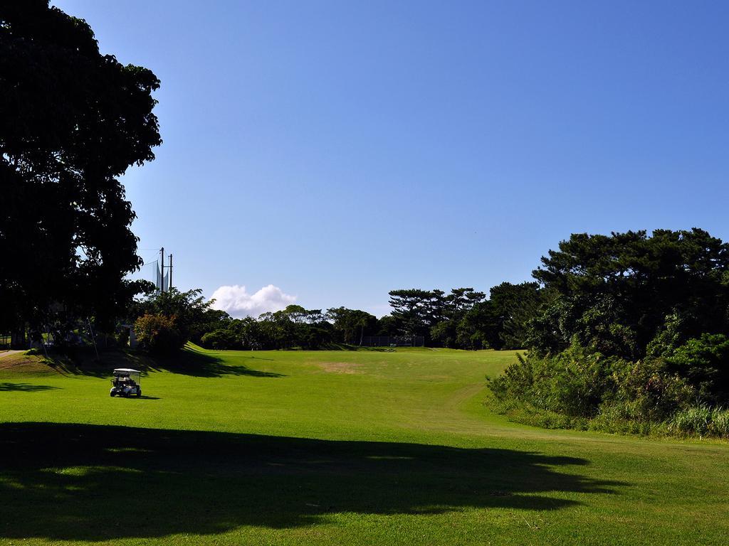 Motobu Green Park And Golf Course Exterior foto